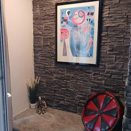 Moderne In Ruhiger Lage *