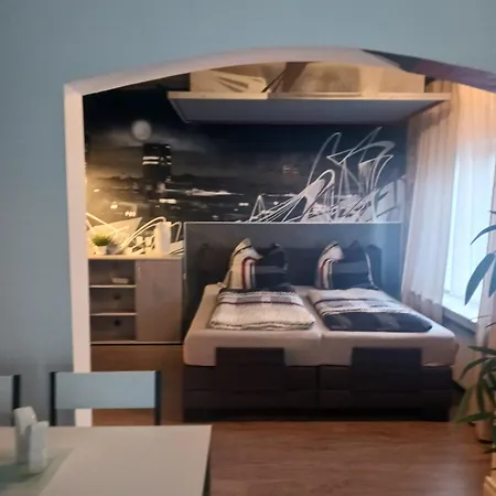 Moderne In Ruhiger Lage *