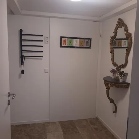 Moderne In Ruhiger Lage * ستولبرغ