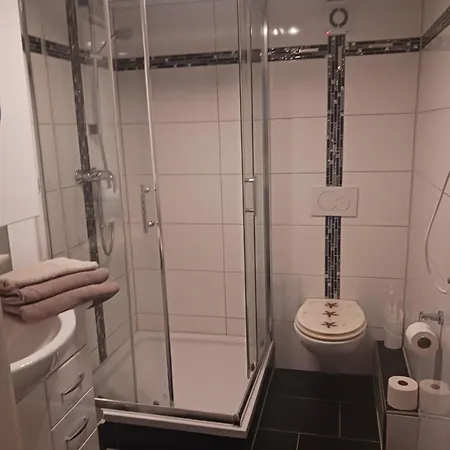 Moderne In Ruhiger Lage