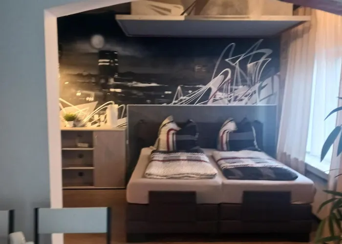 Moderne In Ruhiger Lage *